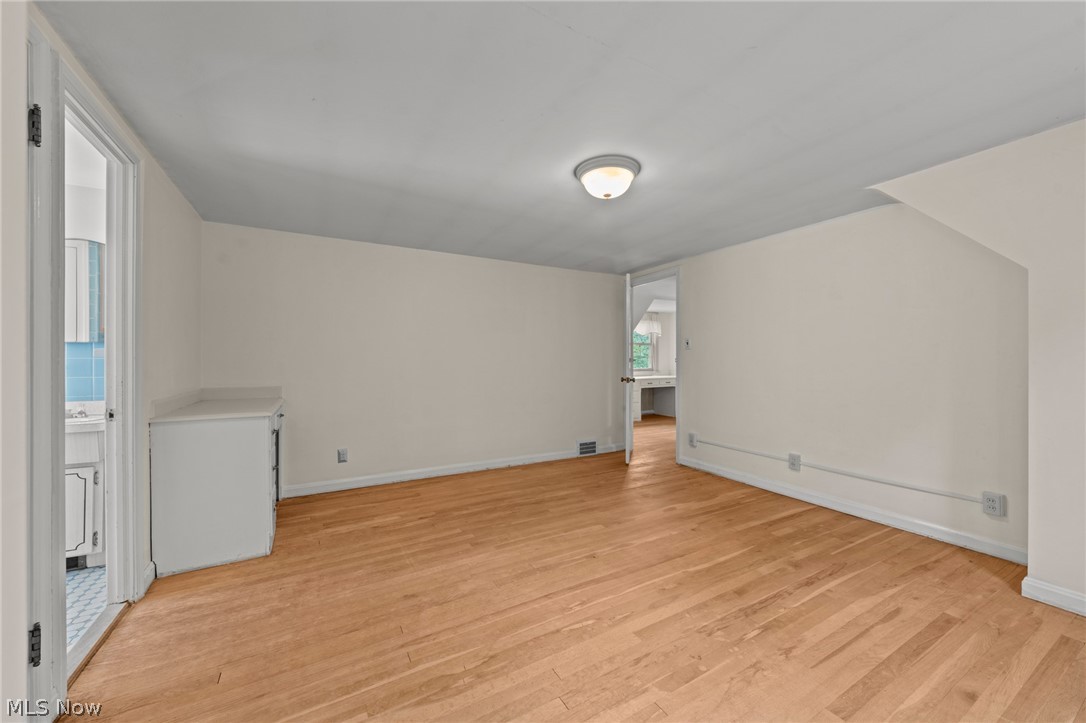2558 Canterbury Road Cleveland Heights OH 44118