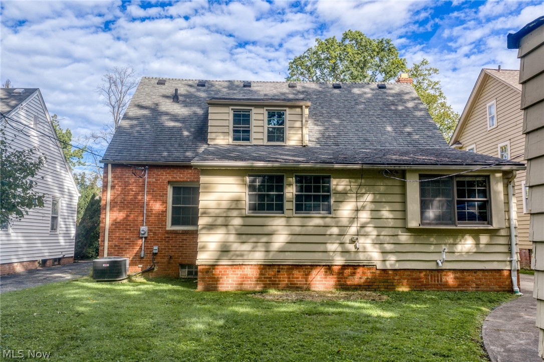 2558 Canterbury Road Cleveland Heights OH 44118