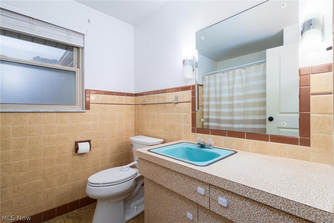 2532 Chestnut Street Steubenville OH 43952