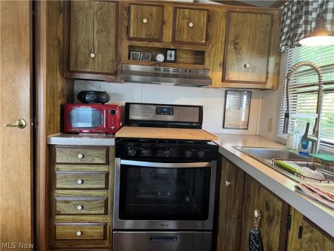 7 Westwoods Amherst OH 44001