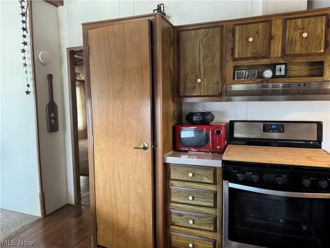 7 Westwoods Amherst OH 44001