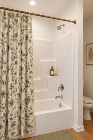 464 Bordeaux Boulevard Broadview Heights OH 44147