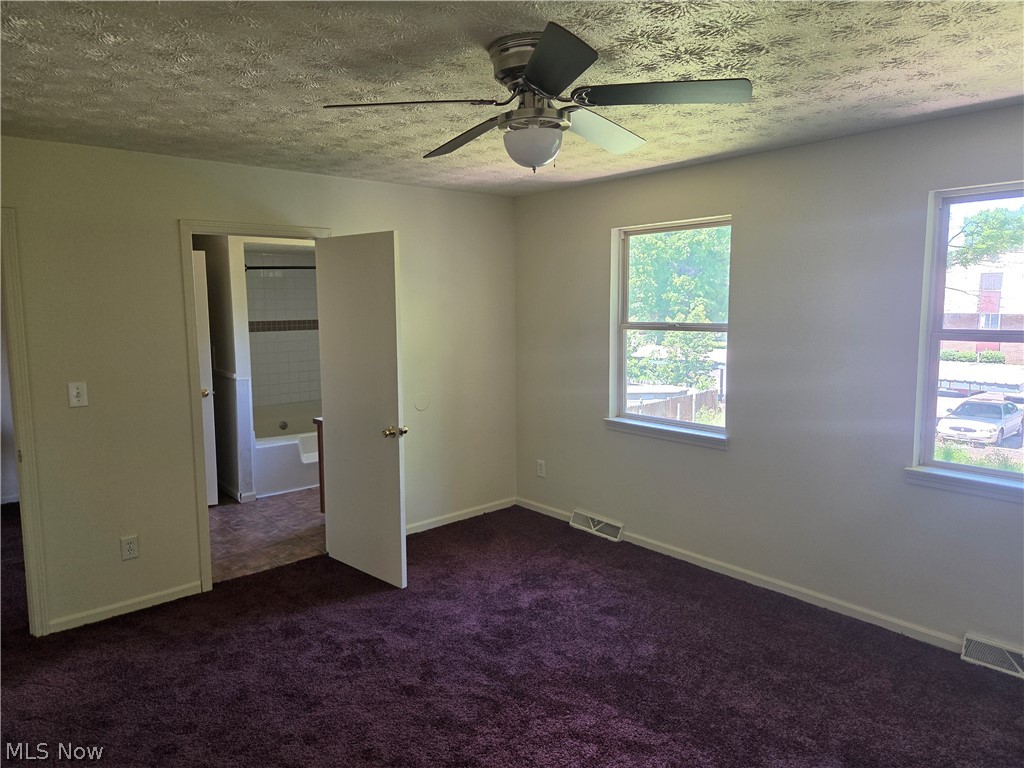 4852 Shadow Oak Drive Youngstown OH 44515