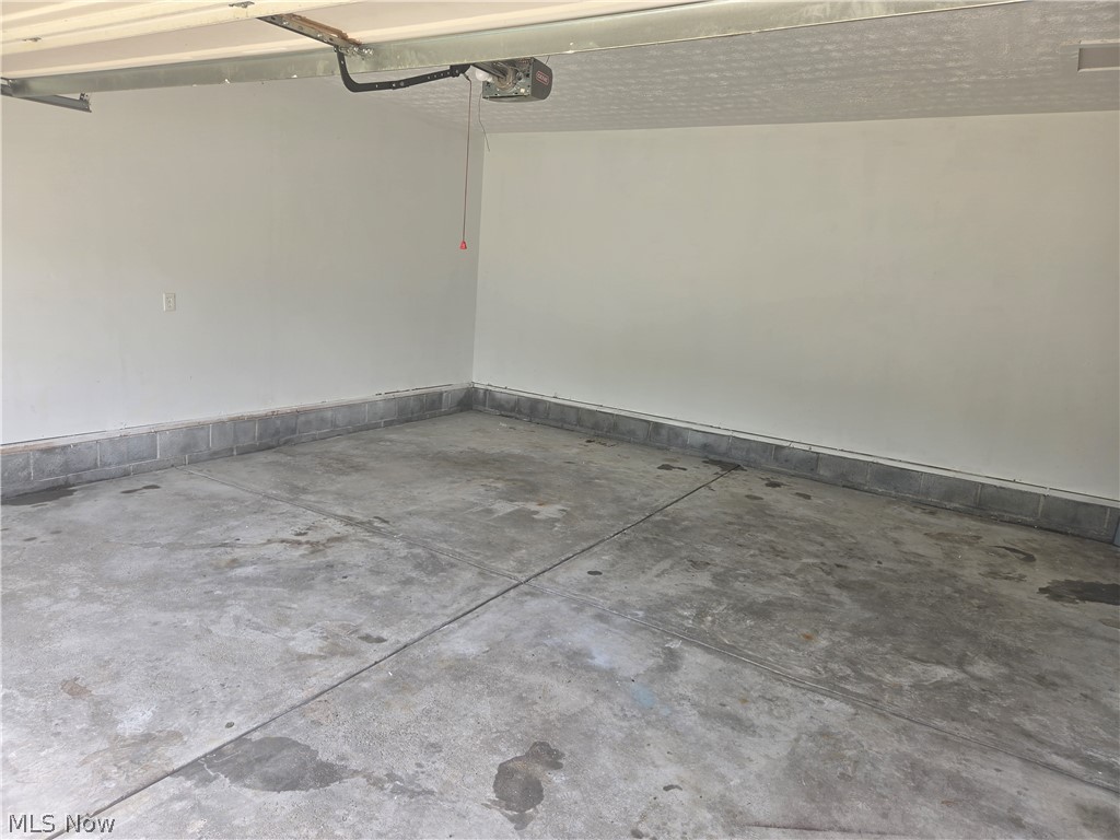 4852 Shadow Oak Drive Youngstown OH 44515