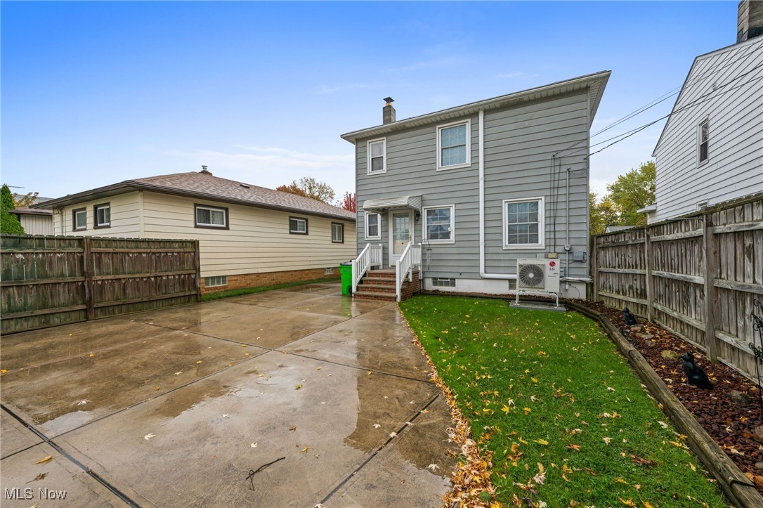 33 William Street Bedford OH 44146