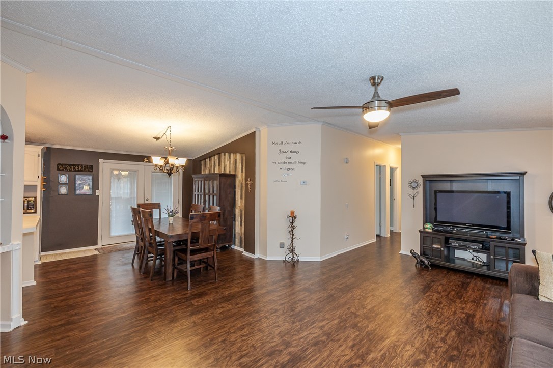 140 Luxor Lane Amherst OH 44001