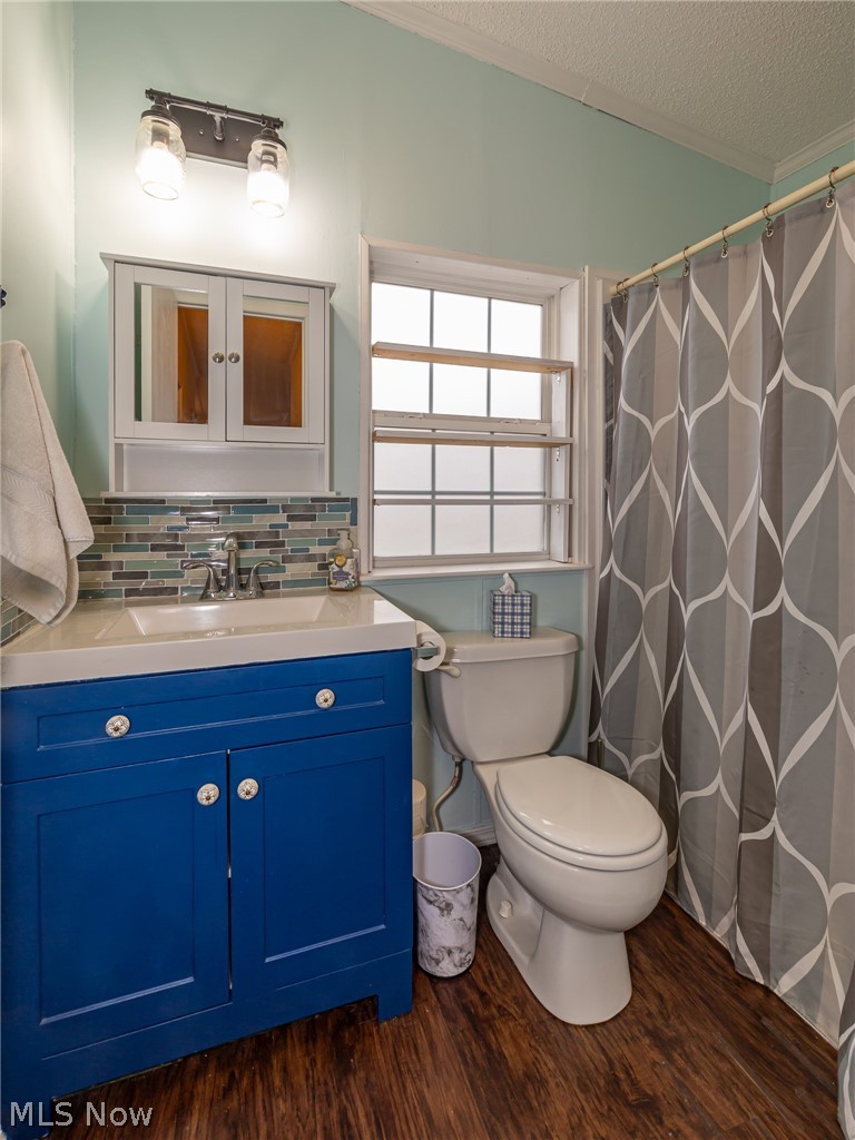 140 Luxor Lane Amherst OH 44001