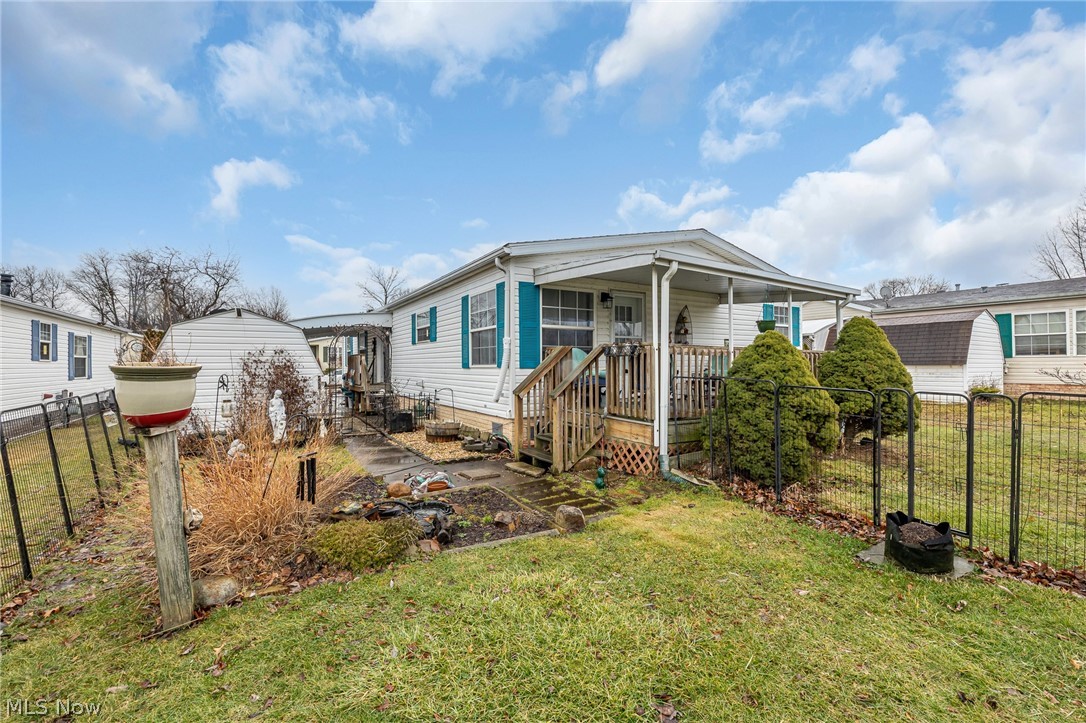 140 Luxor Lane Amherst OH 44001