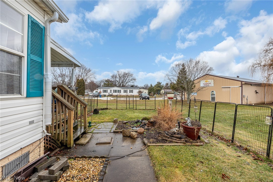 140 Luxor Lane Amherst OH 44001