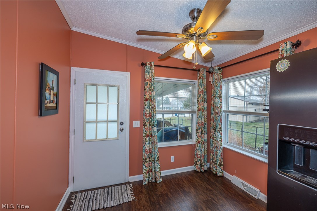 140 Luxor Lane Amherst OH 44001