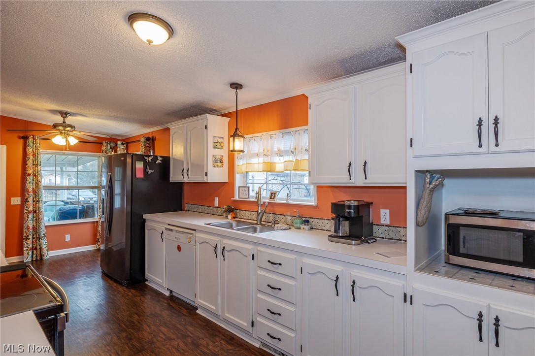 140 Luxor Lane Amherst OH 44001