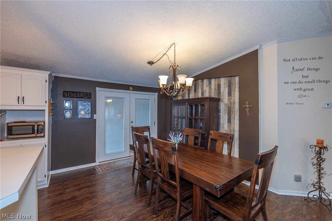 140 Luxor Lane Amherst OH 44001