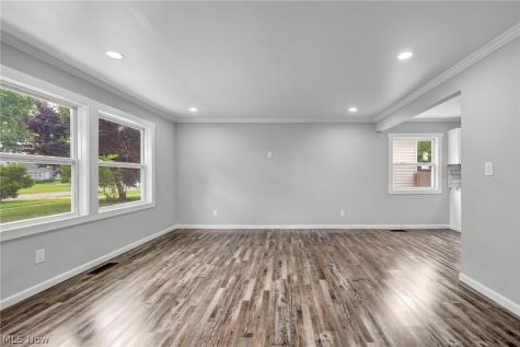23928 Knickerbocker Road Bay Village OH 44140
