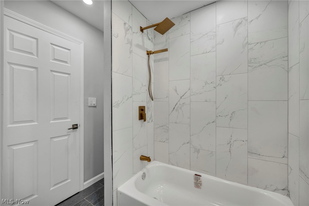 23928 Knickerbocker Road Bay Village OH 44140