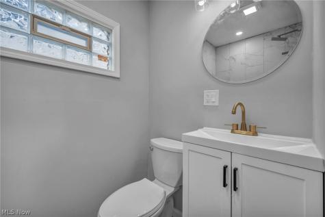 23928 Knickerbocker Road Bay Village OH 44140