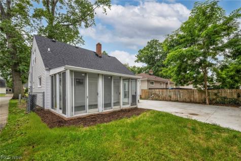 23928 Knickerbocker Road Bay Village OH 44140