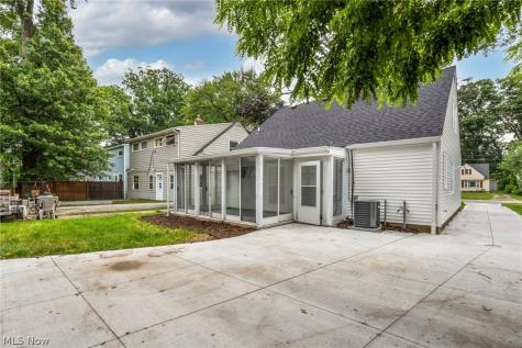 23928 Knickerbocker Road Bay Village OH 44140