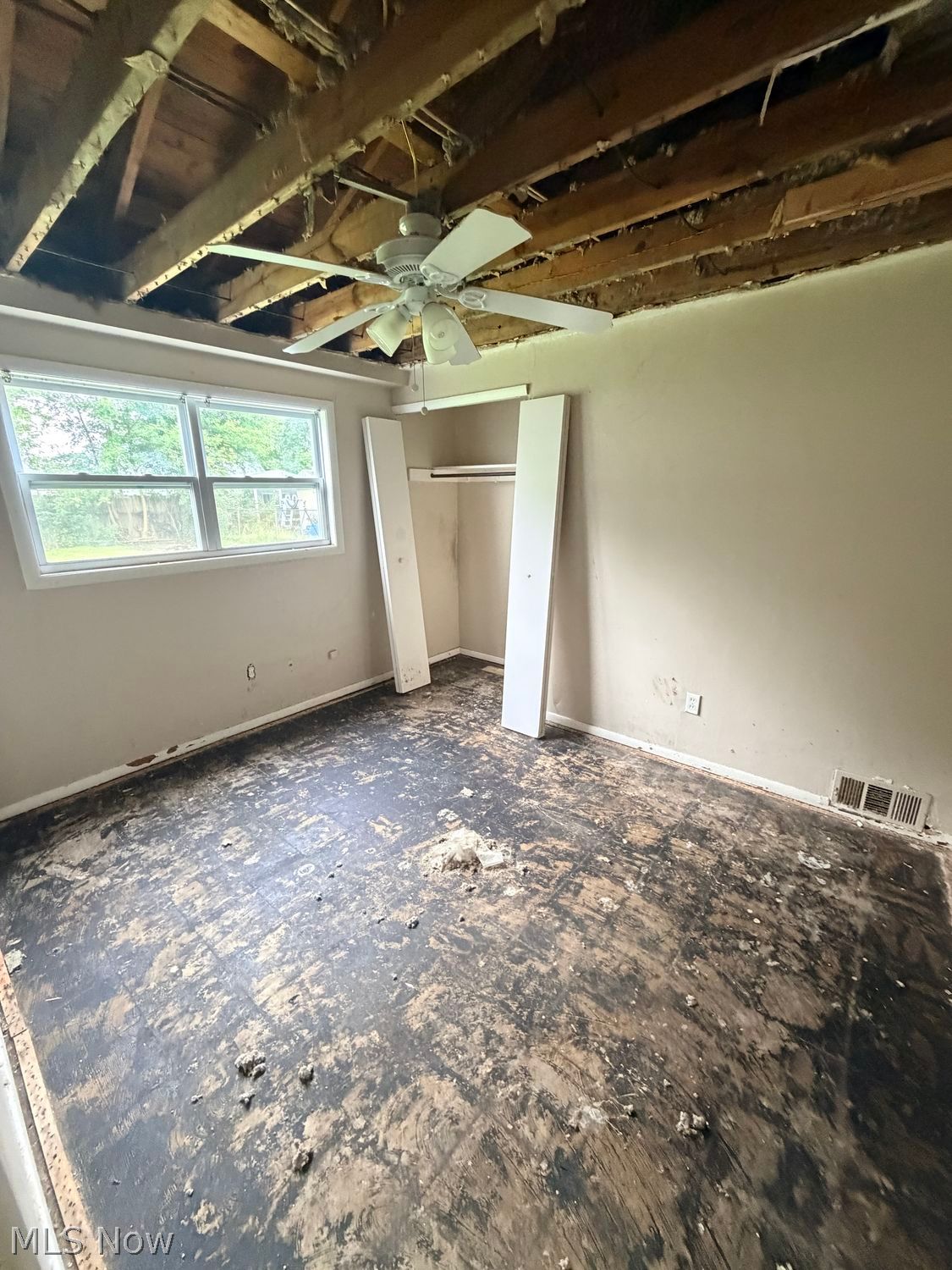 708 Dakota Avenue Lorain OH 44052