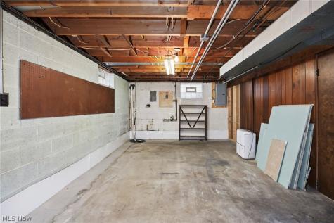 102 Young Drive Lodi OH 44254
