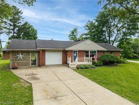 102 Young Drive Lodi OH 44254