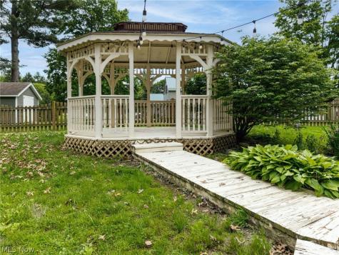 102 Young Drive Lodi OH 44254