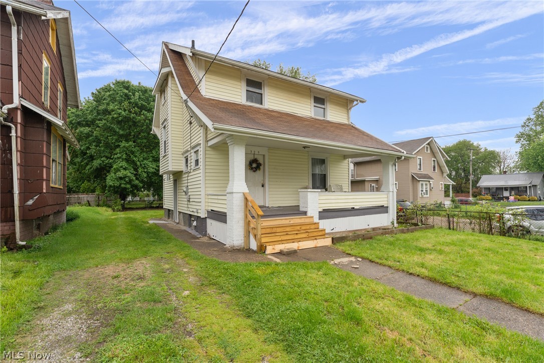 329 Girard Avenue NE Canton OH 44704
