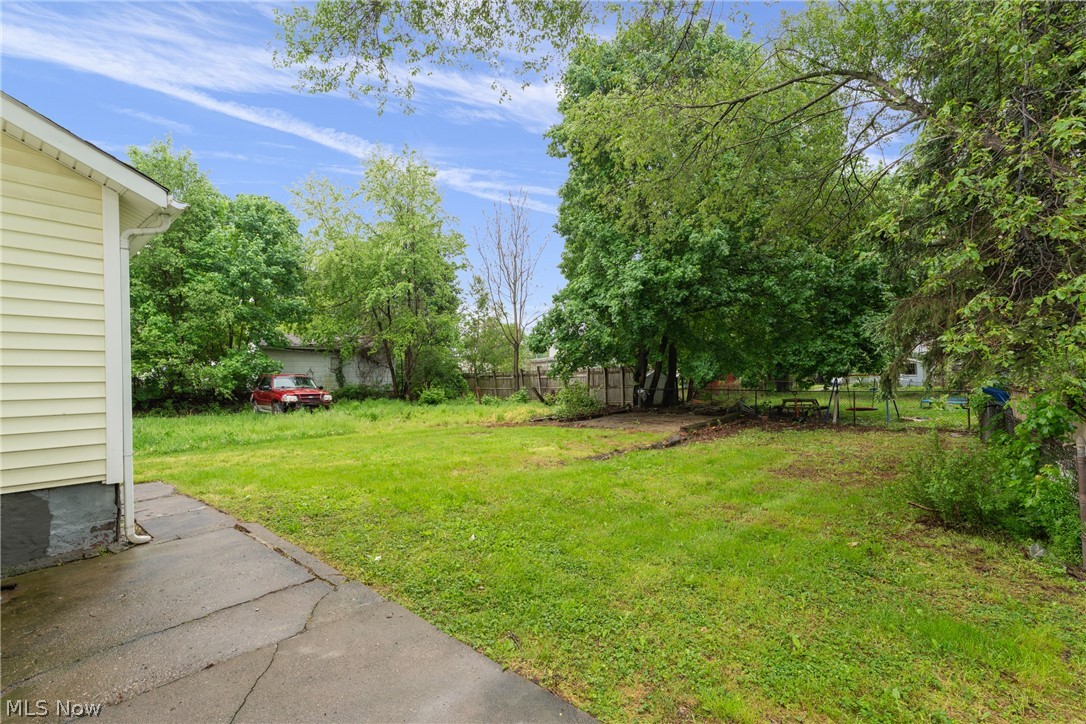 329 Girard Avenue NE Canton OH 44704