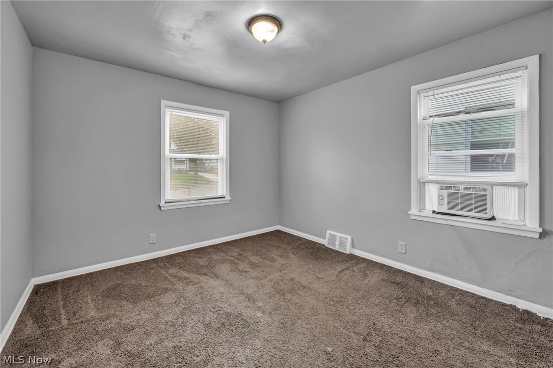 4310 E 162nd Street Cleveland OH 44128