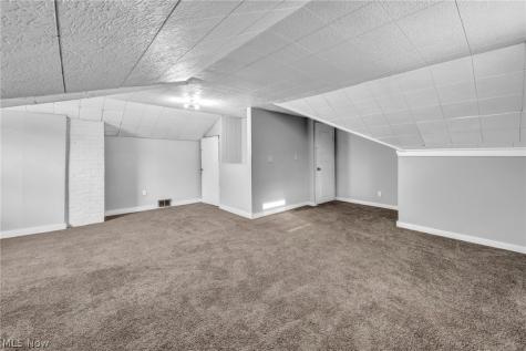 4310 E 162nd Street Cleveland OH 44128