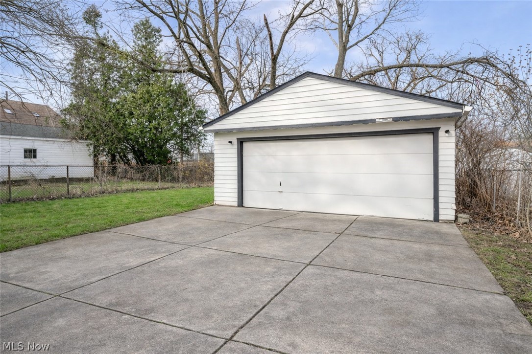 4310 E 162nd Street Cleveland OH 44128