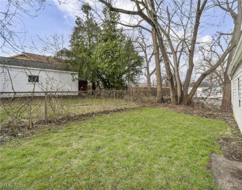 4310 E 162nd Street Cleveland OH 44128
