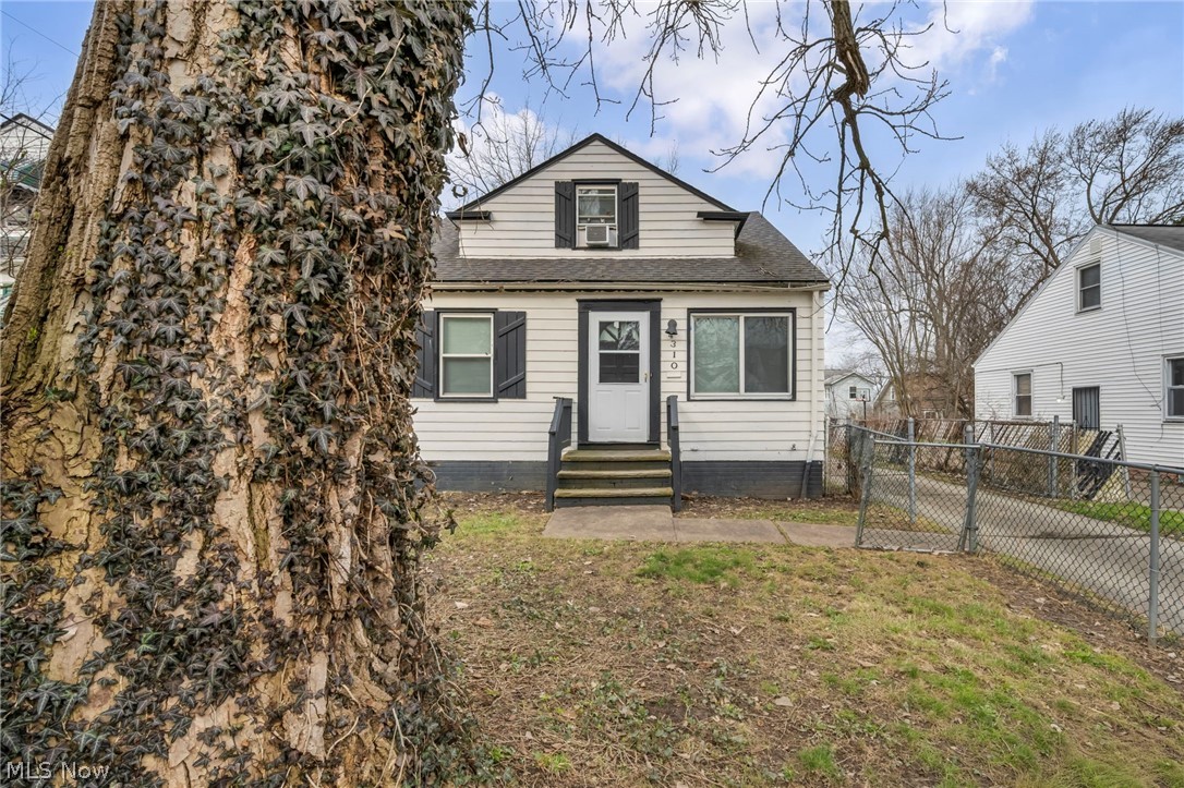 4310 E 162nd Street Cleveland OH 44128