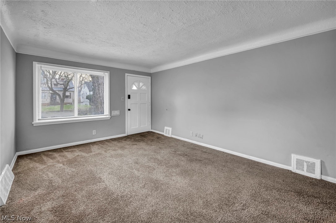4310 E 162nd Street Cleveland OH 44128