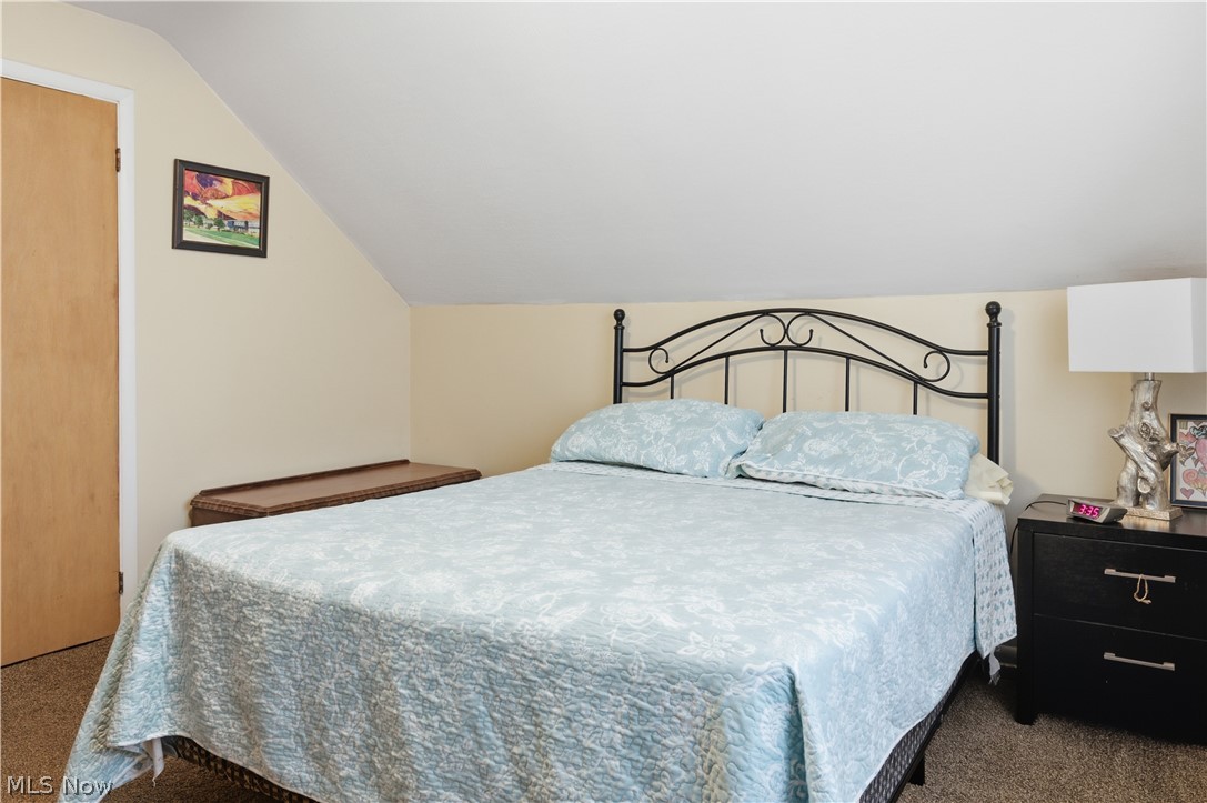 716 Eastland Avenue SE Warren OH 44484