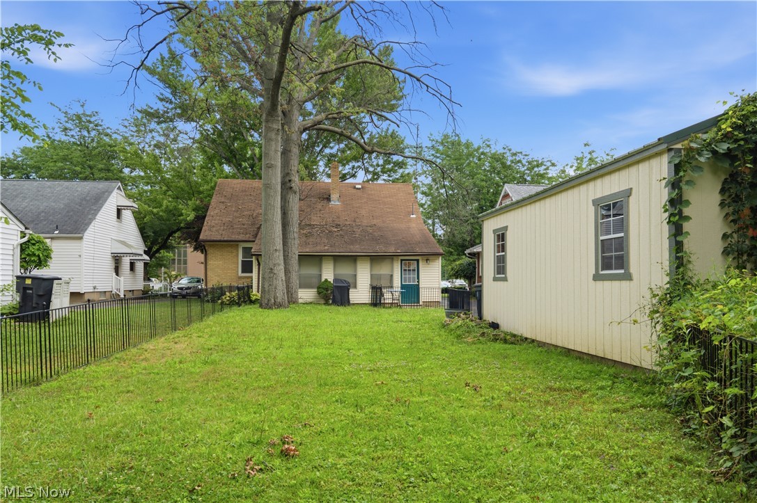 716 Eastland Avenue SE Warren OH 44484