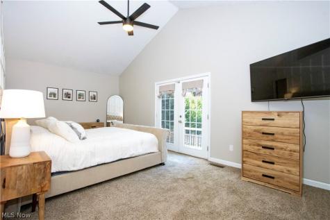 733 Phillips Road NE Massillon OH 44646