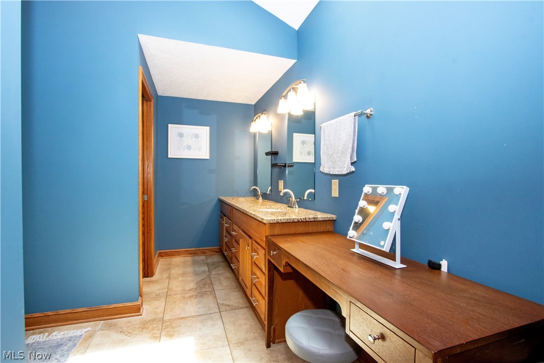 733 Phillips Road NE Massillon OH 44646