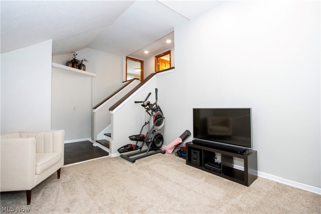 733 Phillips Road NE Massillon OH 44646