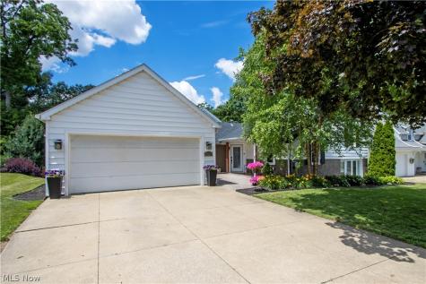 733 Phillips Road NE Massillon OH 44646