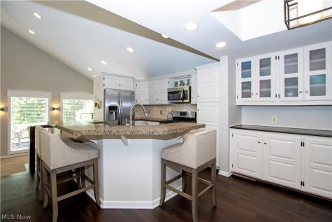 733 Phillips Road NE Massillon OH 44646