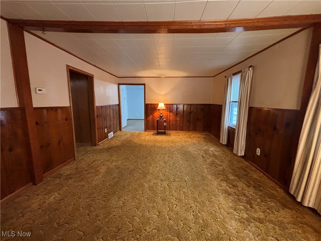 4828 Damon Avenue NW Warren OH 44483