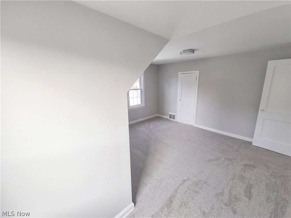 25 Woolf Avenue Akron OH 44312