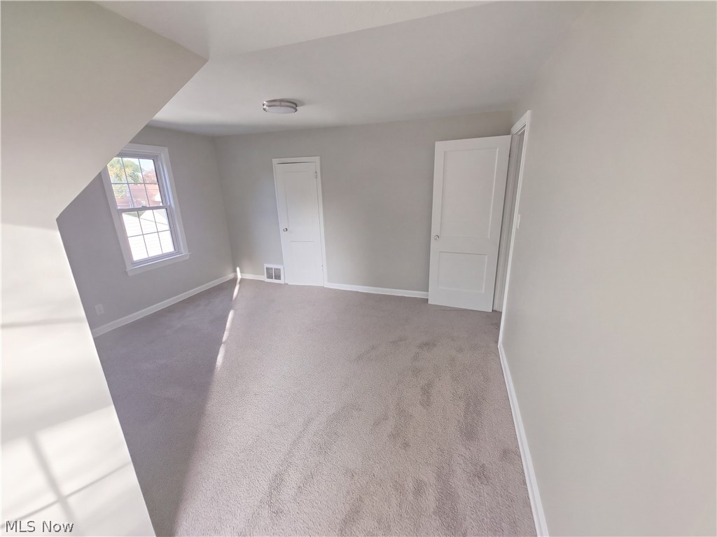 25 Woolf Avenue Akron OH 44312
