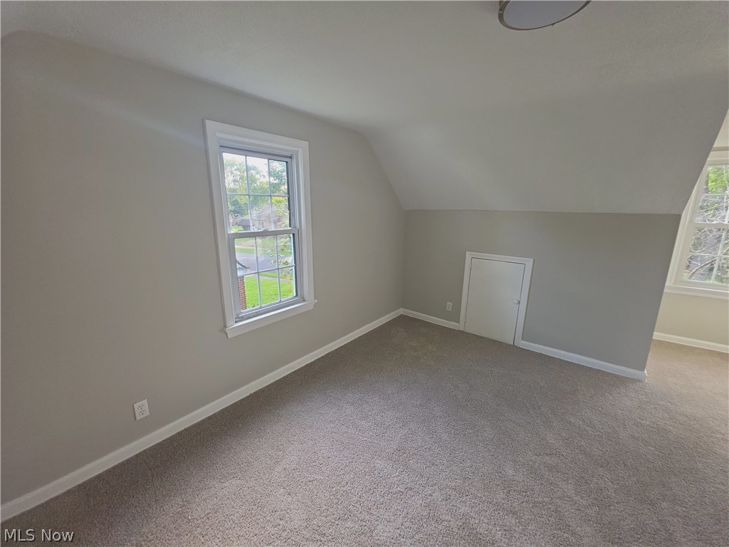 25 Woolf Avenue Akron OH 44312