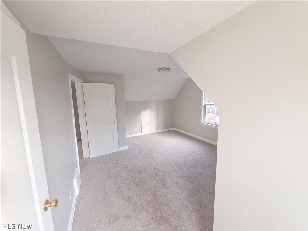 25 Woolf Avenue Akron OH 44312