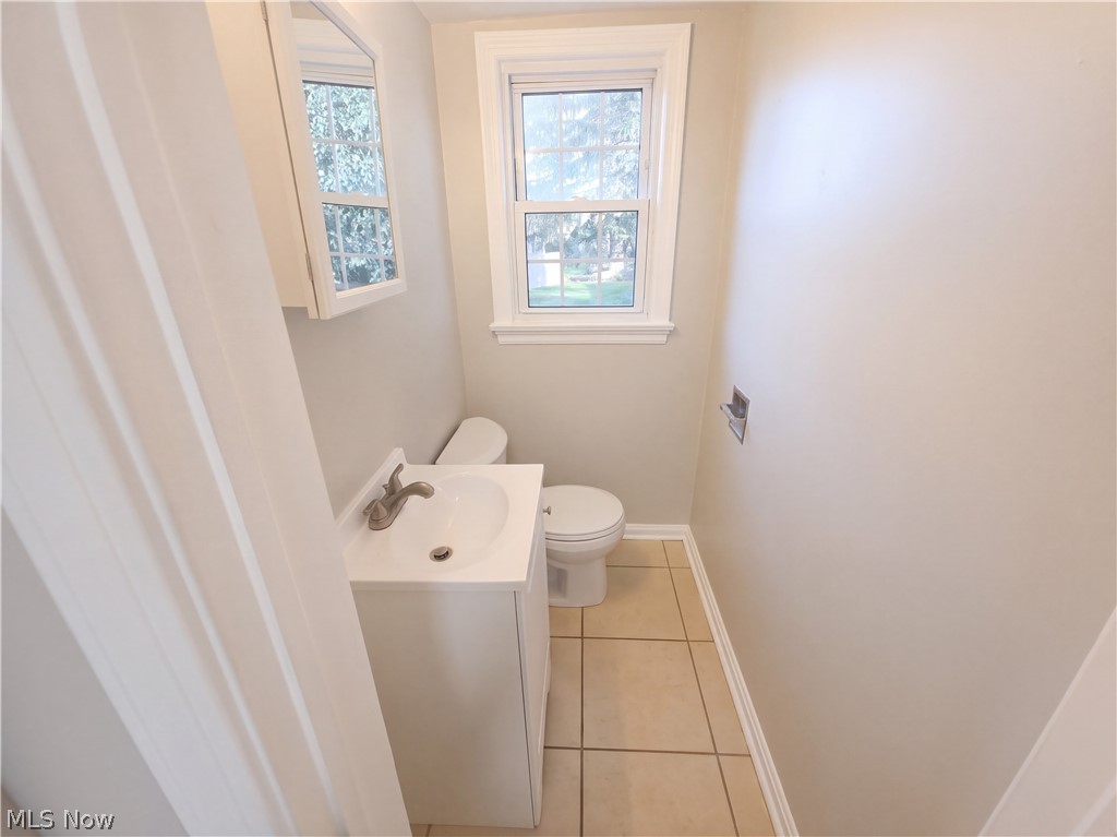 25 Woolf Avenue Akron OH 44312