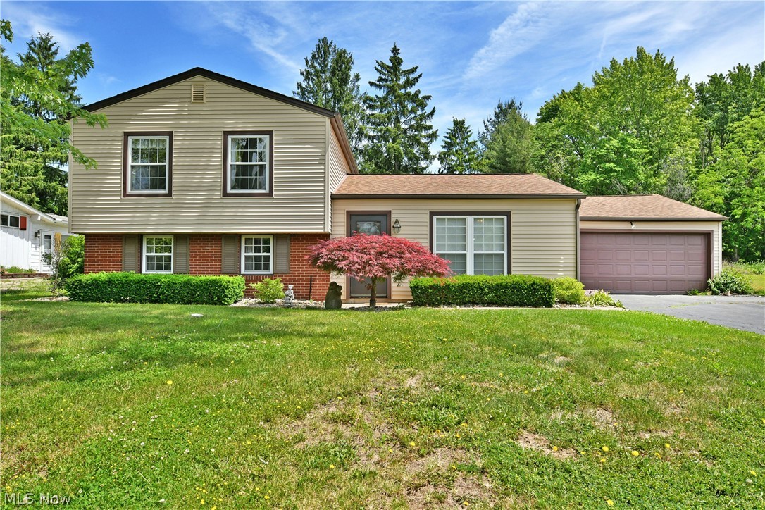 566 Greenleaf Avenue NE Warren OH 44484