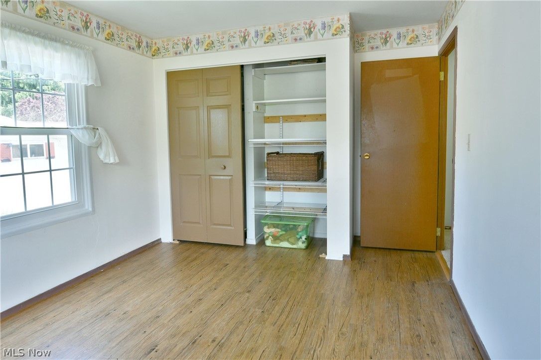 566 Greenleaf Avenue NE Warren OH 44484