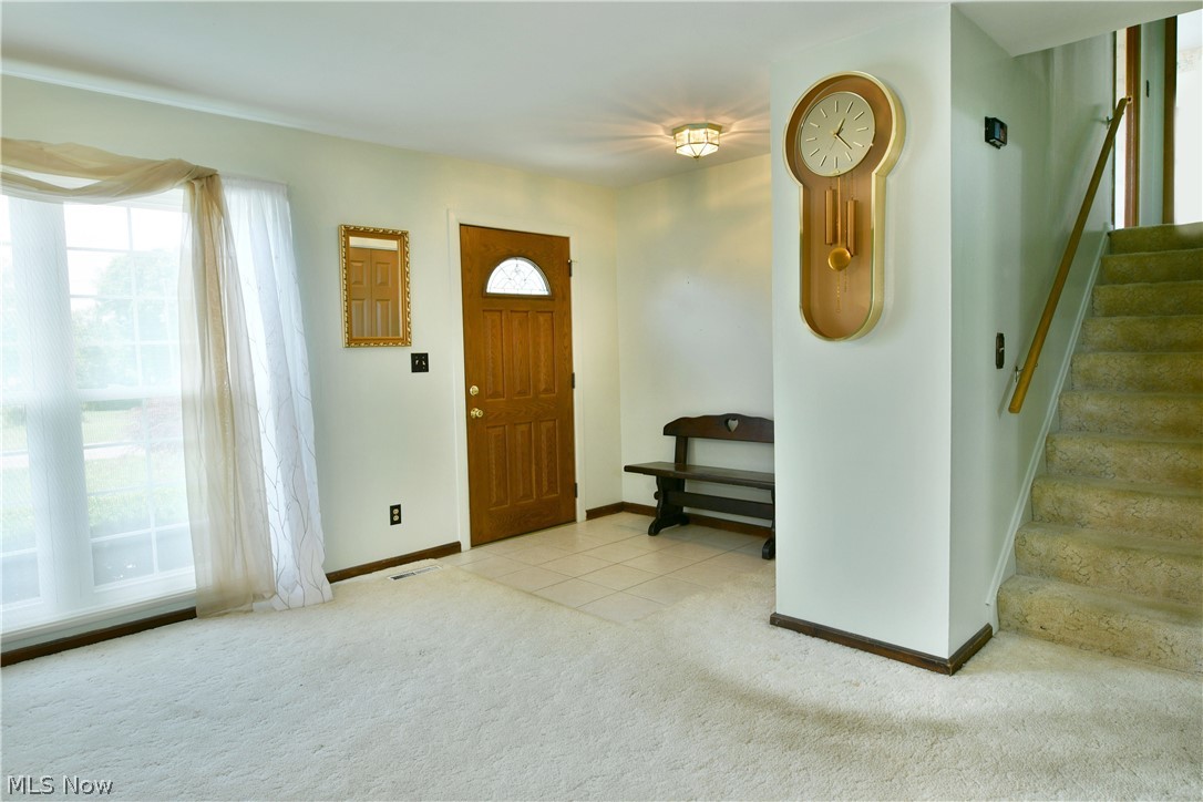 566 Greenleaf Avenue NE Warren OH 44484