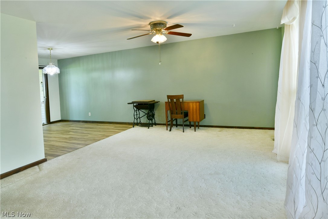 566 Greenleaf Avenue NE Warren OH 44484